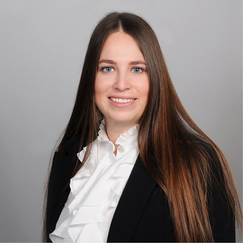 Estelle Caveng, MLaw, CAS BVG, Legal Consultant
