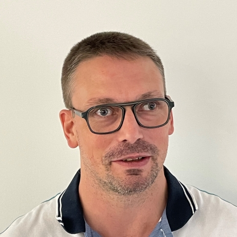 Headshot of Guy Schumann