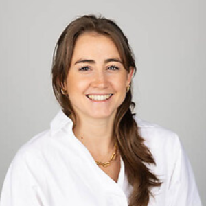 Photo of Hannah Summers