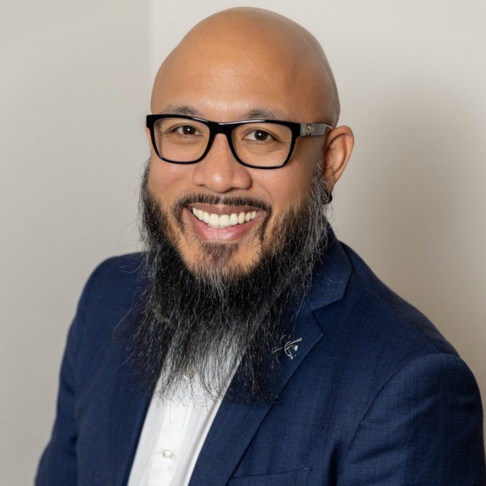 Headshot of Joey Espiritu