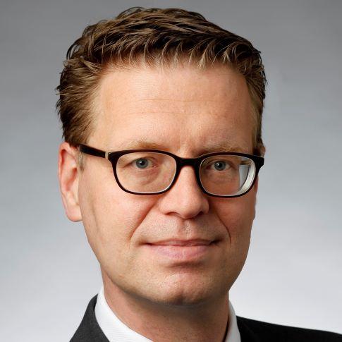 Dr. Dirk Kruip, Senior Director Legal Consulting