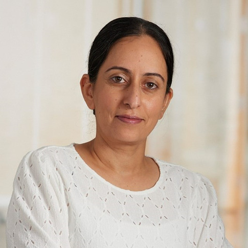 Photo of Narinder Varaich