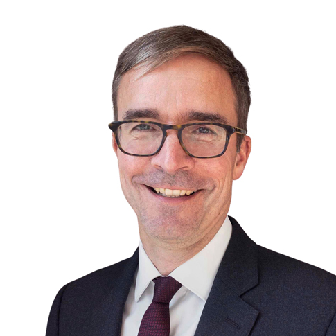 Headshot of Peter Carter