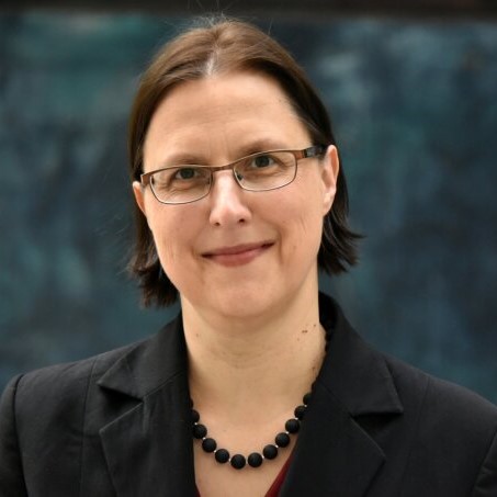 Headshot of Silke Übelmesser