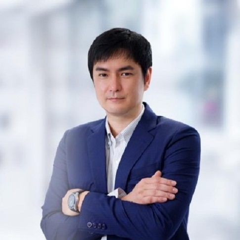 Headshot of Zen Okada