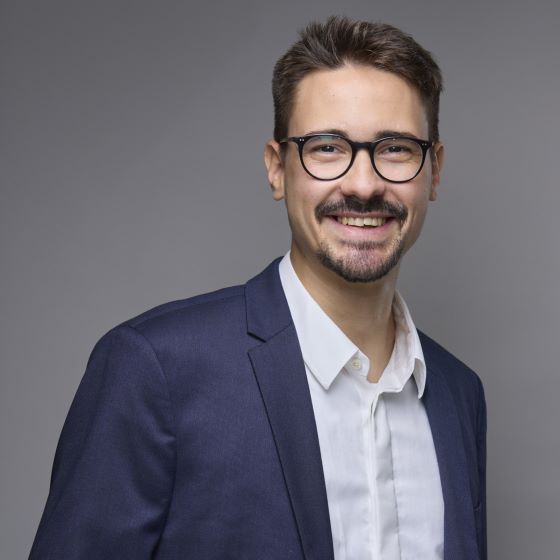 Bernd Lang, Analyst Rewards Data Intelligence