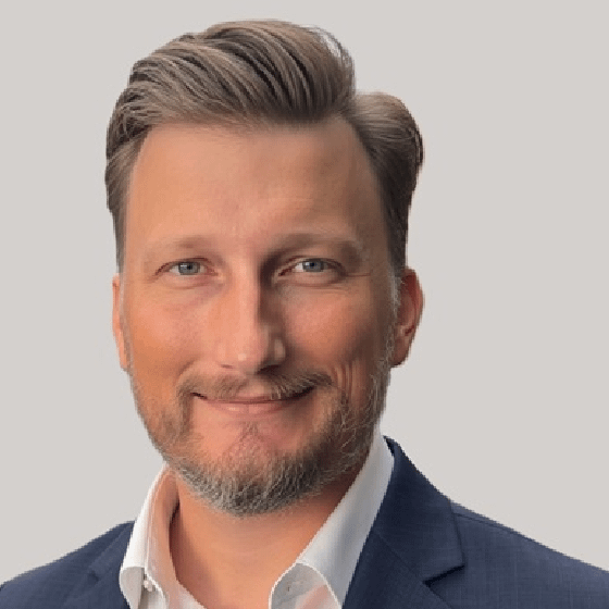 Photo of Erik Nelson