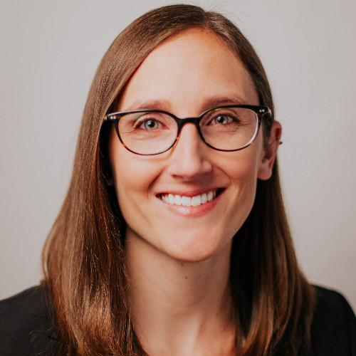 Photo of Lindsay Lange