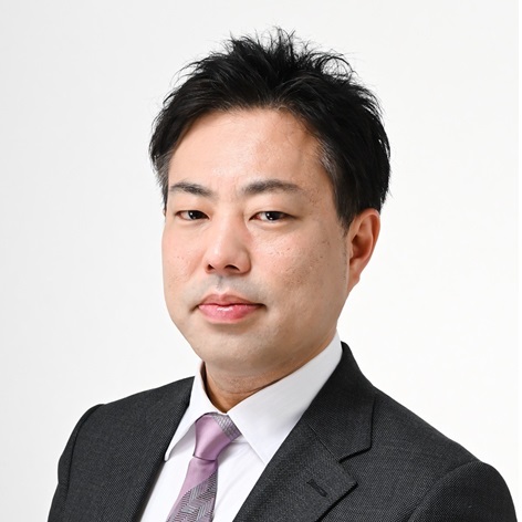 Headshot of Takashi Kato