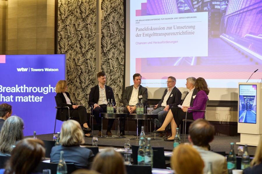 Paneldiskussion auf der WTW HR-Branchenkonferenz für Banken und Versicherungen 2026.